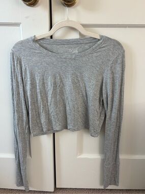 Aerie long sleeve top with thumb holes